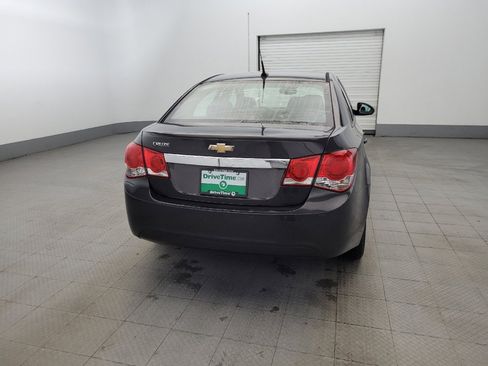 Used 2014 Chevrolet Cruze LS image 7
