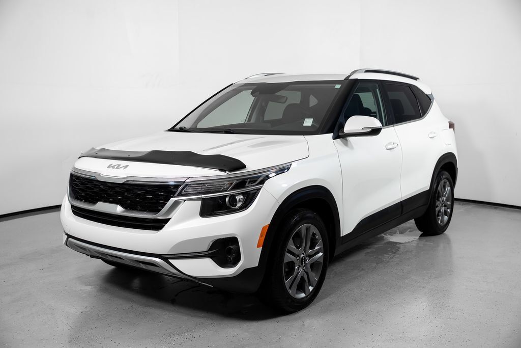 Used 2023 Kia Seltos S FWD image 14