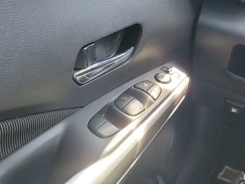 Used 2020 Nissan Kicks SV FWD image 19