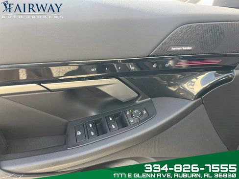 Used 2024 BMW 530i w/ Premium Package RWD image 15