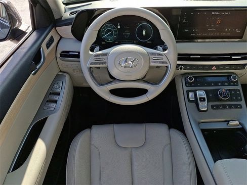 Used 2023 Hyundai Palisade Limited image 11