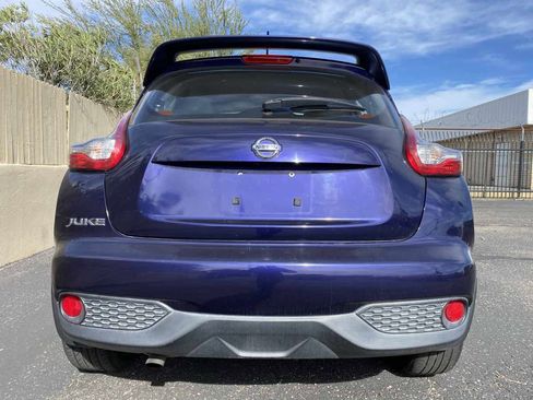 Used 2015 Nissan Juke S FWD image 9