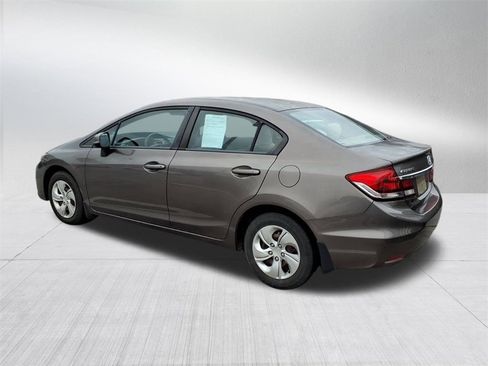 Used 2013 Honda Civic LX image 3