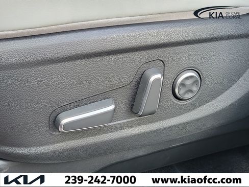 Used 2024 Hyundai Palisade SEL w/ Premium Package FWD image 22