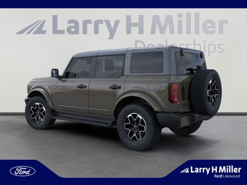 Used 2026 Ford Bronco Outer Banks AWD/4WD image 4