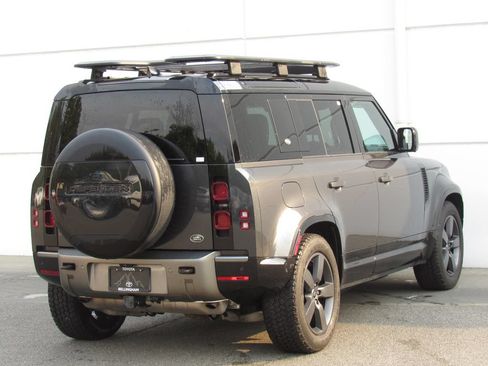 Used 2023 Land Rover Defender 110 X-Dynamic SE AWD/4WD image 6