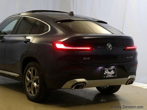 Used 2025 BMW X4 xDrive30i w/ Premium Package image 8