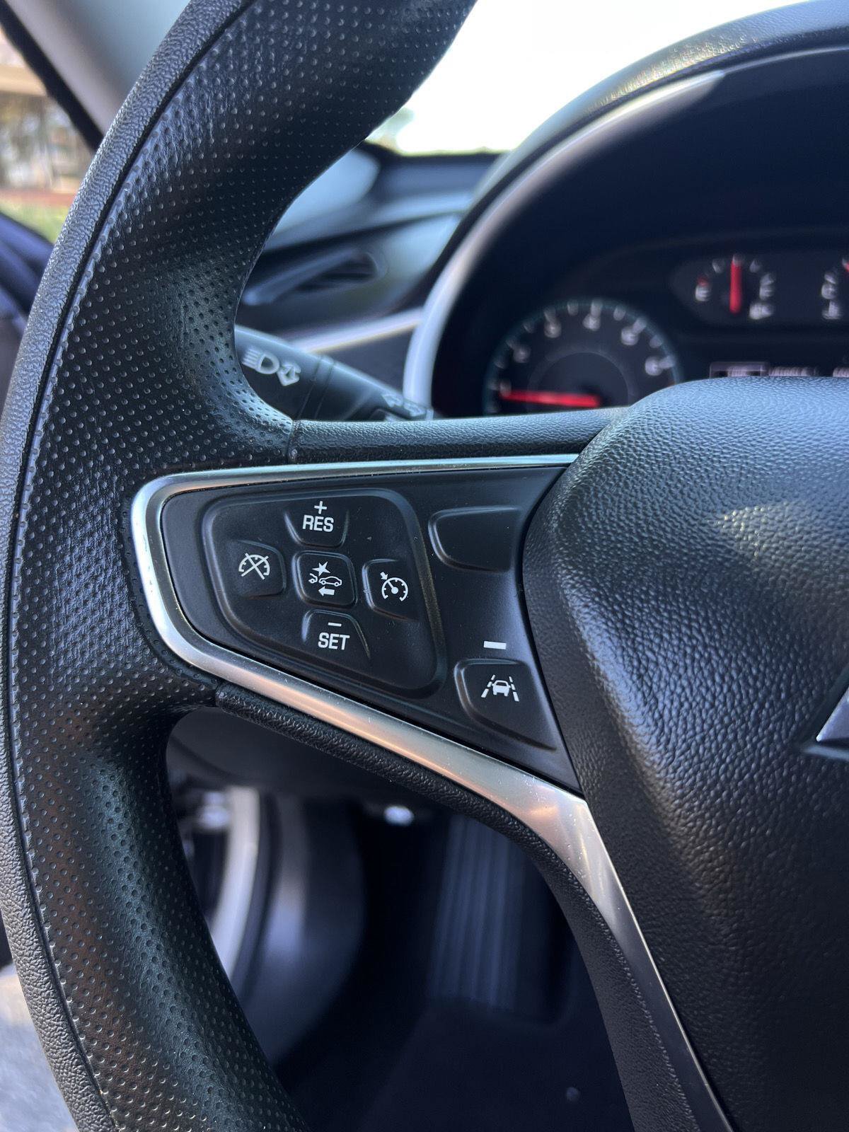 Used 2024 Chevrolet Malibu LT FWD image 12