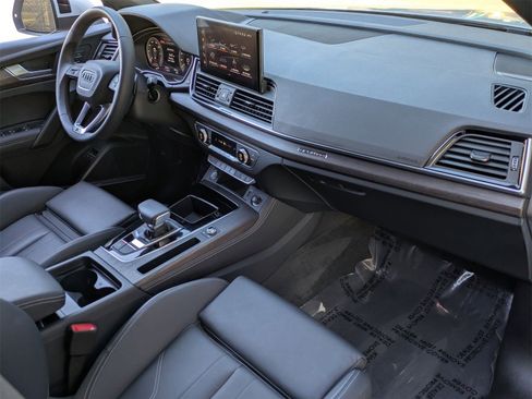 Used 2024 Audi Q5 e Premium Plus image 21