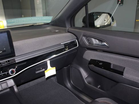 New 2026 Honda Prologue EX image 30