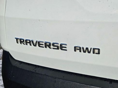 Used 2021 Chevrolet Traverse LT AWD/4WD image 27