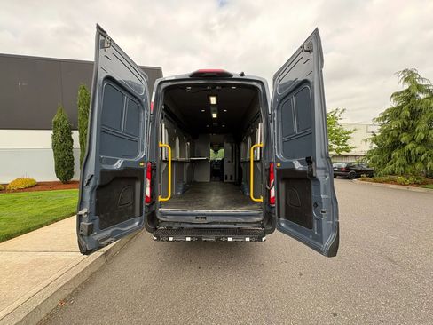Used 2020 Ford Transit 250 148 High Roof Extended RWD image 16