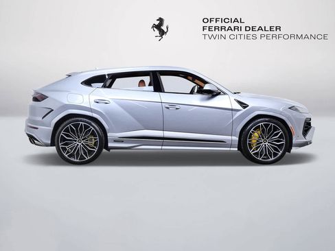 Used 2025 Lamborghini Urus SE AWD/4WD image 7