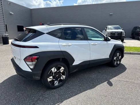 Certified 2024 Hyundai Kona SEL AWD/4WD image 6