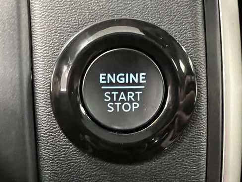 Used 2025 Ford Expedition Active AWD/4WD image 33