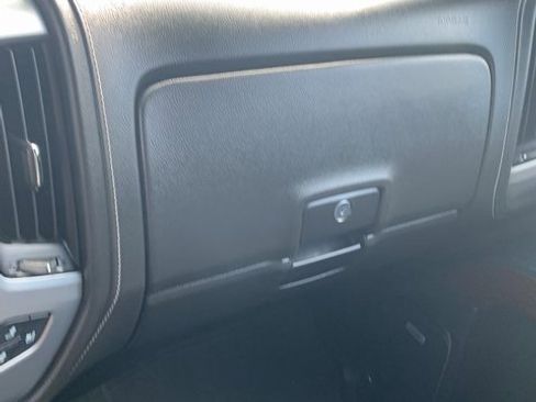 Used 2018 GMC Sierra 1500 SLT image 29