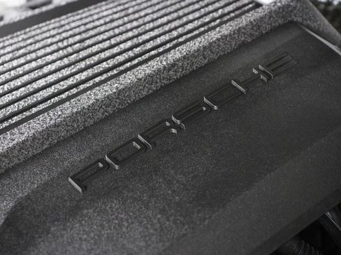 Certified 2025 Porsche Macan image 27