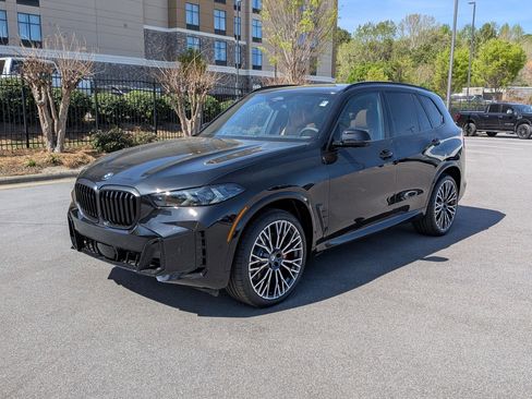 New 2026 BMW X5 xDrive40i w/ M Sport Package AWD/4WD image 7