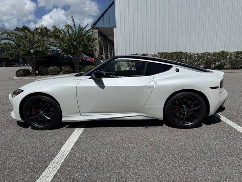 Used 2024 Nissan Z Performance w/ Floor Mat Package RWD image 3