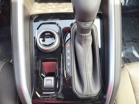 Used 2023 Chevrolet Colorado Trail Boss w/ Technology Package image 37