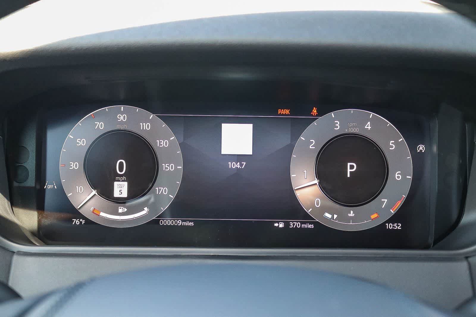 New 2026 Land Rover Range Rover Velar S AWD/4WD image 24