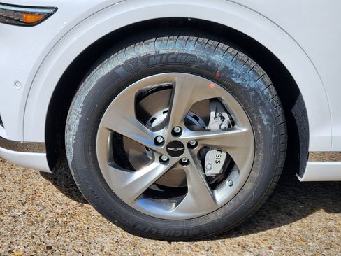 New 2026 Genesis GV70 2.5T Advanced AWD/4WD image 8