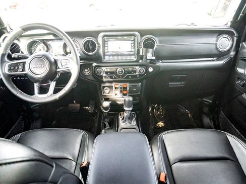 Used 2023 Jeep Wrangler Unlimited Sahara image 29