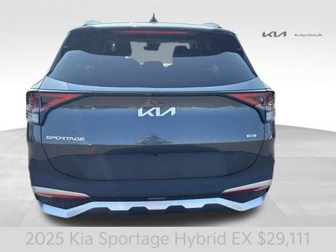 Certified 2025 Kia Sportage EX w/ EX Premium Package AWD/4WD image 7