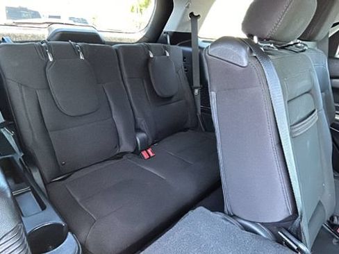 Certified 2022 Ford Explorer XLT RWD image 14