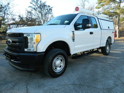 Used 2017 Ford F250 XL w/ Power Equipment Group image 1