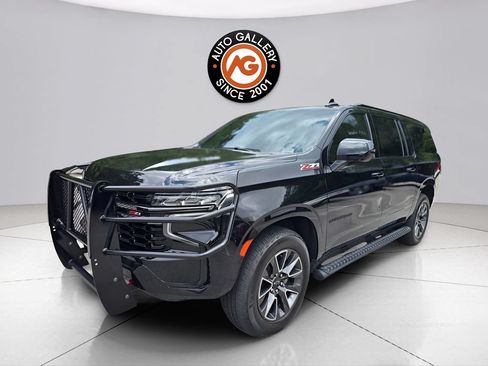 Used 2021 Chevrolet Suburban Z71 w/ Rear Media and Nav Package AWD/4WD image 8