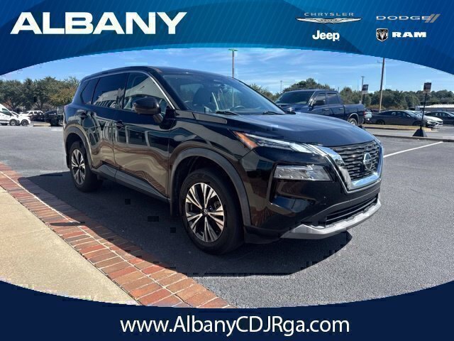 Used 2021 Nissan Rogue SV FWD image 2