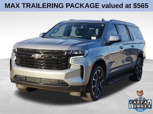 Used 2024 Chevrolet Suburban RST w/ Luxury Package image 4