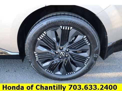 Used 2025 Nissan Murano Platinum image 26