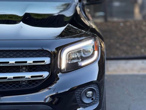 Used 2023 Mercedes-Benz GLB 250 4MATIC image 5