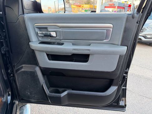 Used 2014 RAM 1500 Classic SLT w/ SLT Plus D￩cor Group image 17