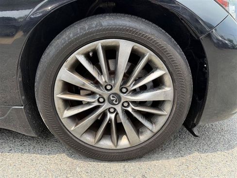 Used 2018 INFINITI Q50 Luxe w/ Essential Package (3.0T Luxe) AWD/4WD image 11