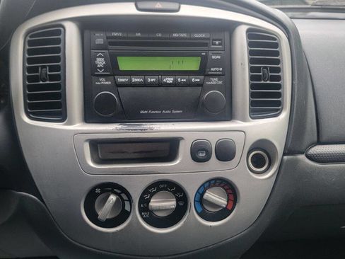 Used 2003 MAZDA Tribute LX image 12