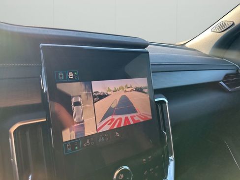 New 2026 GMC Acadia Elevation image 37