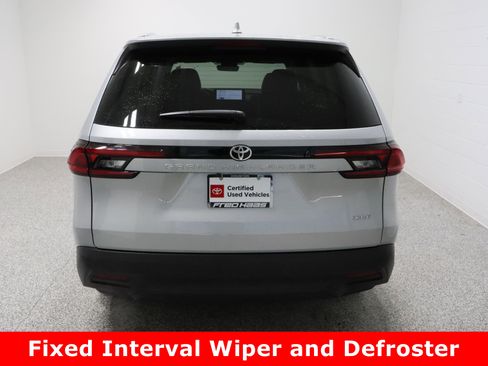 Certified 2025 Toyota Grand Highlander FWD image 8