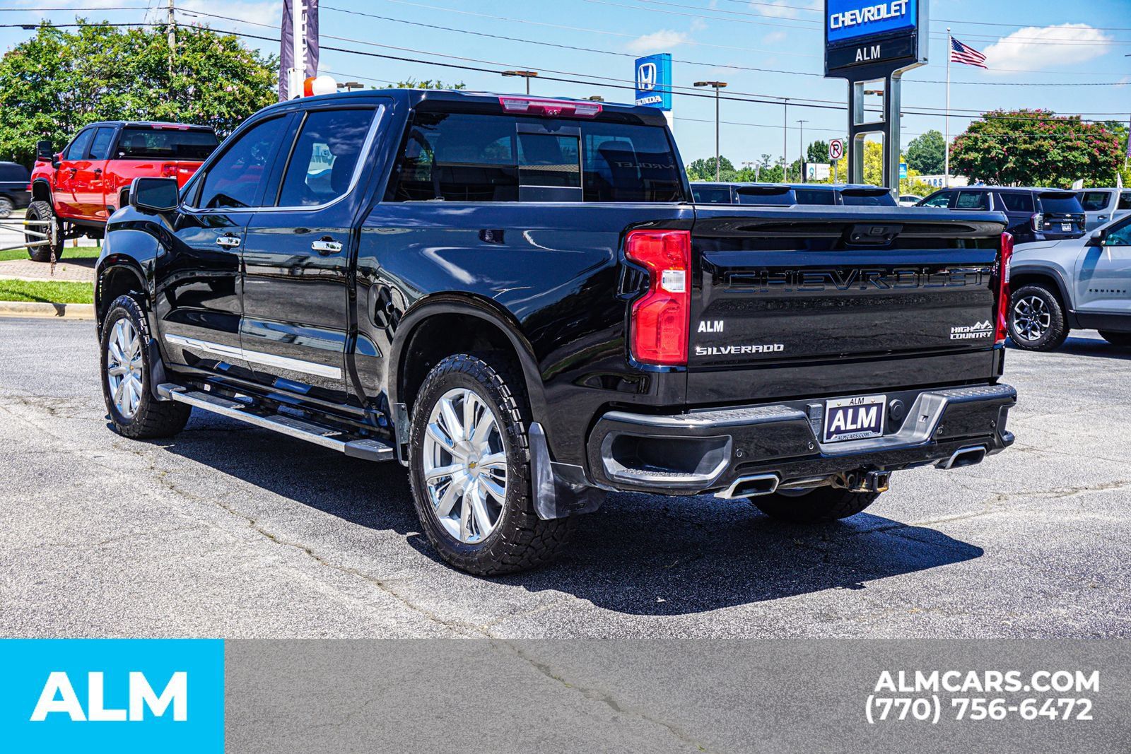 Used 2023 Chevrolet Silverado 1500 High Country w/ High Country Premium Package AWD/4WD image 7