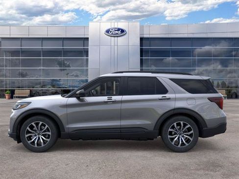 New 2026 Ford Explorer ST-Line AWD/4WD image 3