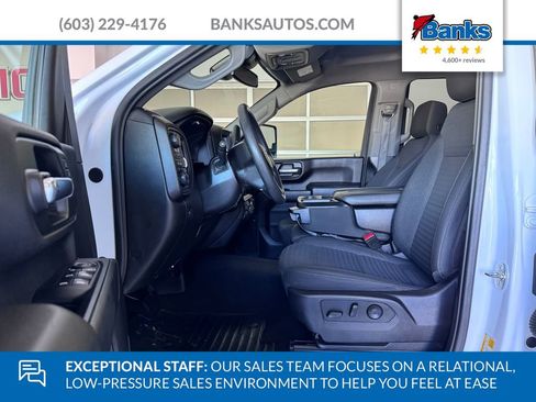 Certified 2024 Chevrolet Silverado 2500 Custom w/ Custom Value Package AWD/4WD image 9