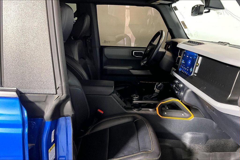 Certified 2023 Ford Bronco Badlands AWD/4WD image 6