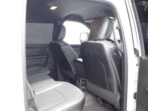 Used 2024 RAM 2500 Tradesman w/ Chrome Appearance Group AWD/4WD image 15