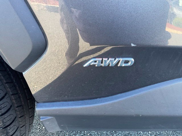 Used 2024 Toyota RAV4 XLE AWD/4WD image 9