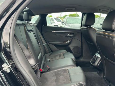 Used 2015 Chevrolet Impala LT w/ Convenience Package FWD image 22