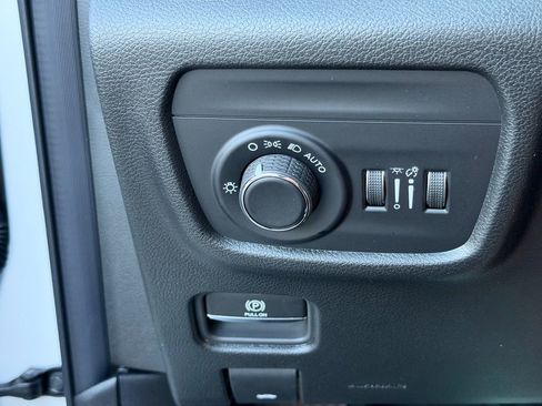 New 2026 Jeep Grand Cherokee Laredo X AWD/4WD image 26