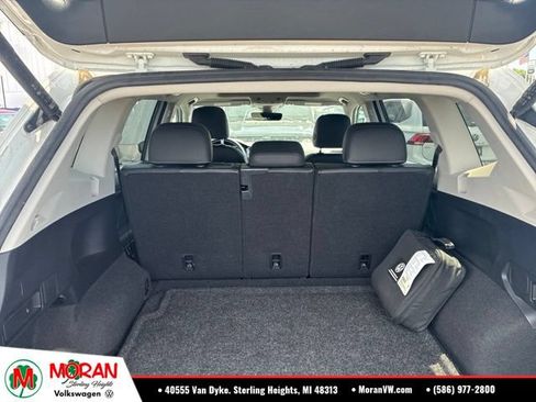 Used 2022 Volkswagen Tiguan SE w/ Panoramic Sunroof Package AWD/4WD image 8