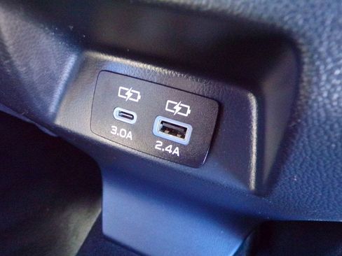 Certified 2024 Subaru Crosstrek 2.0i Premium AWD/4WD image 9